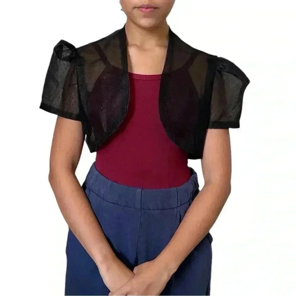 Beautiful Black Woman’s Lace puffed Sleeve Bolero Jacket - Picture 15 of 15